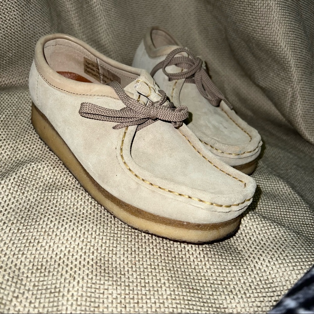 Maple Suede Clark Wallabies